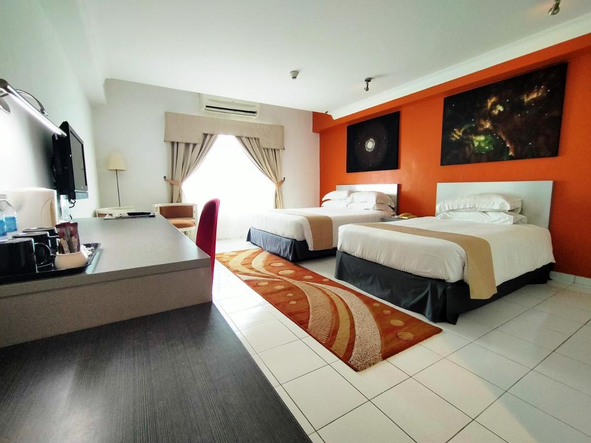 Deluxe Family Room,992733715:JPEG