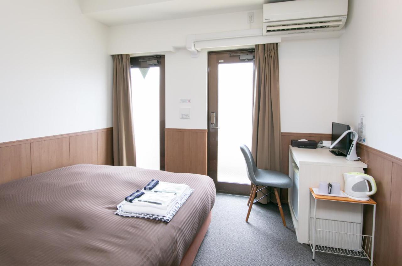Double Room Queen Size Bed