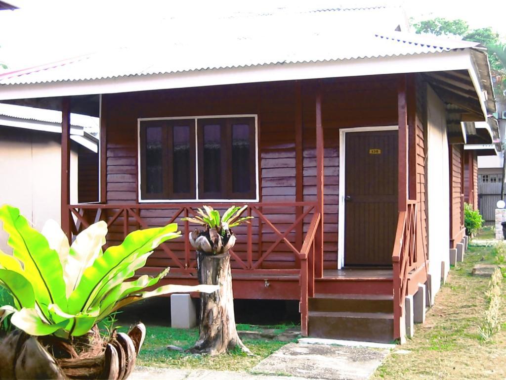 Family Room,272154025:JPEG