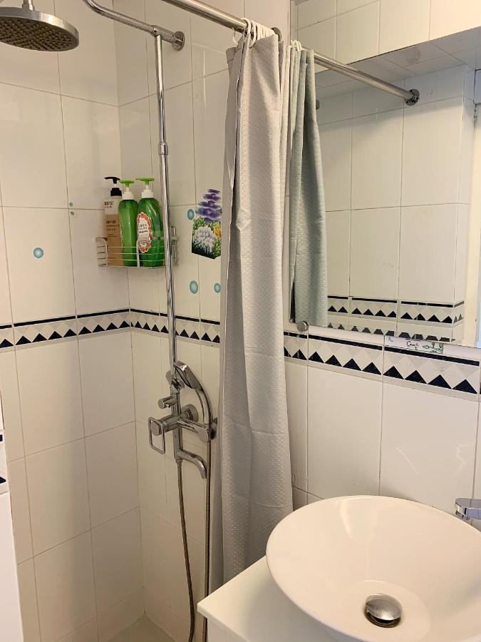 Standard Double Bed Room (No Pet Accommodation),1329168113:JPEG