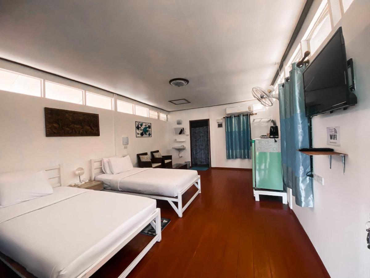 Queen Suite,1076114689:JPEG