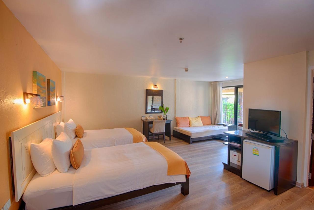 Family Studio,1122319131:JPEG