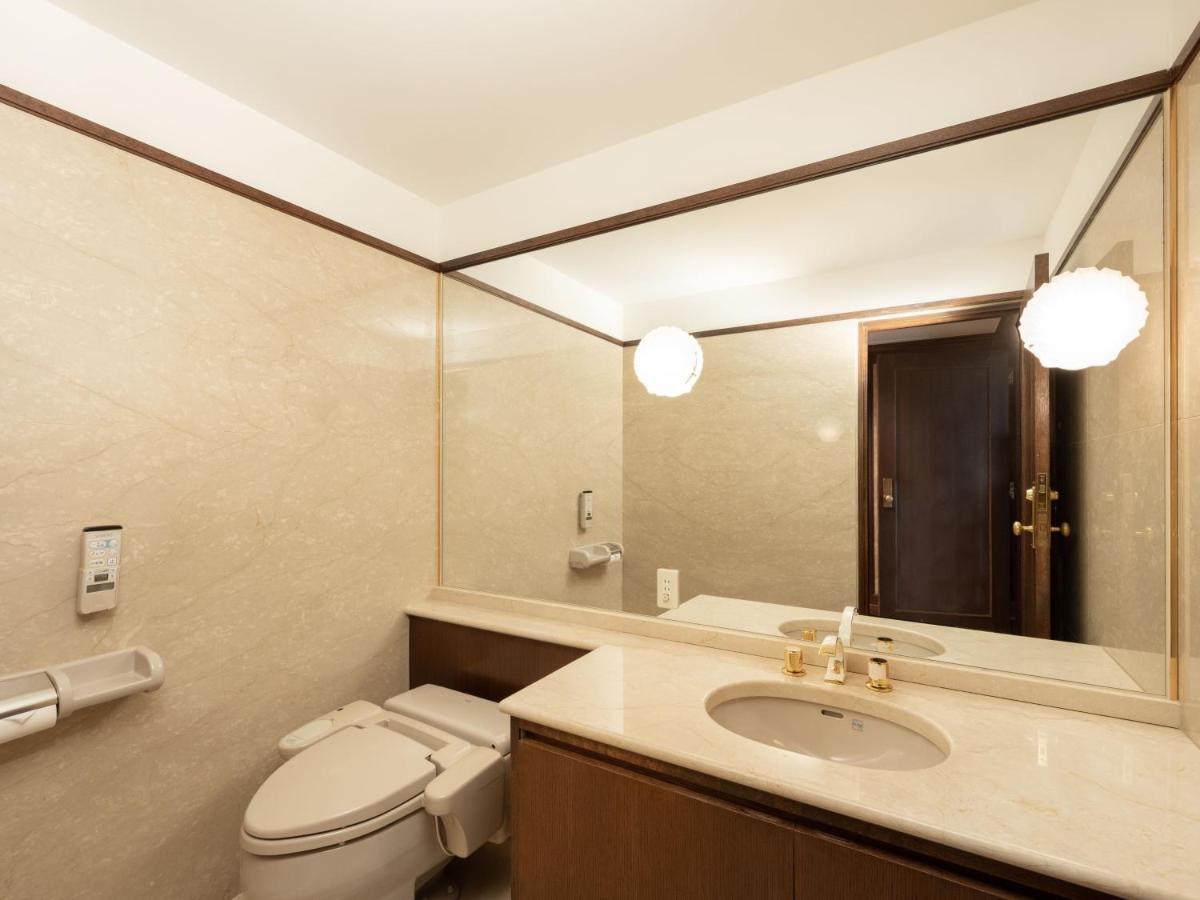 Suite with Park View with 2 extra bed - Non-Smoking