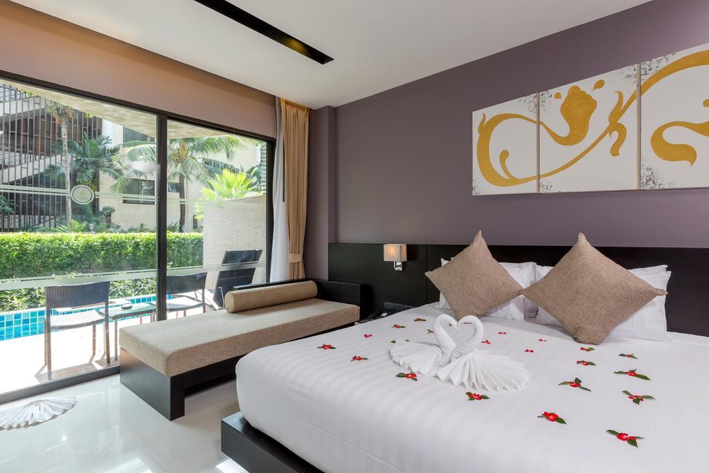 Deluxe Double Room with Pool Access,1746935708:JPEG