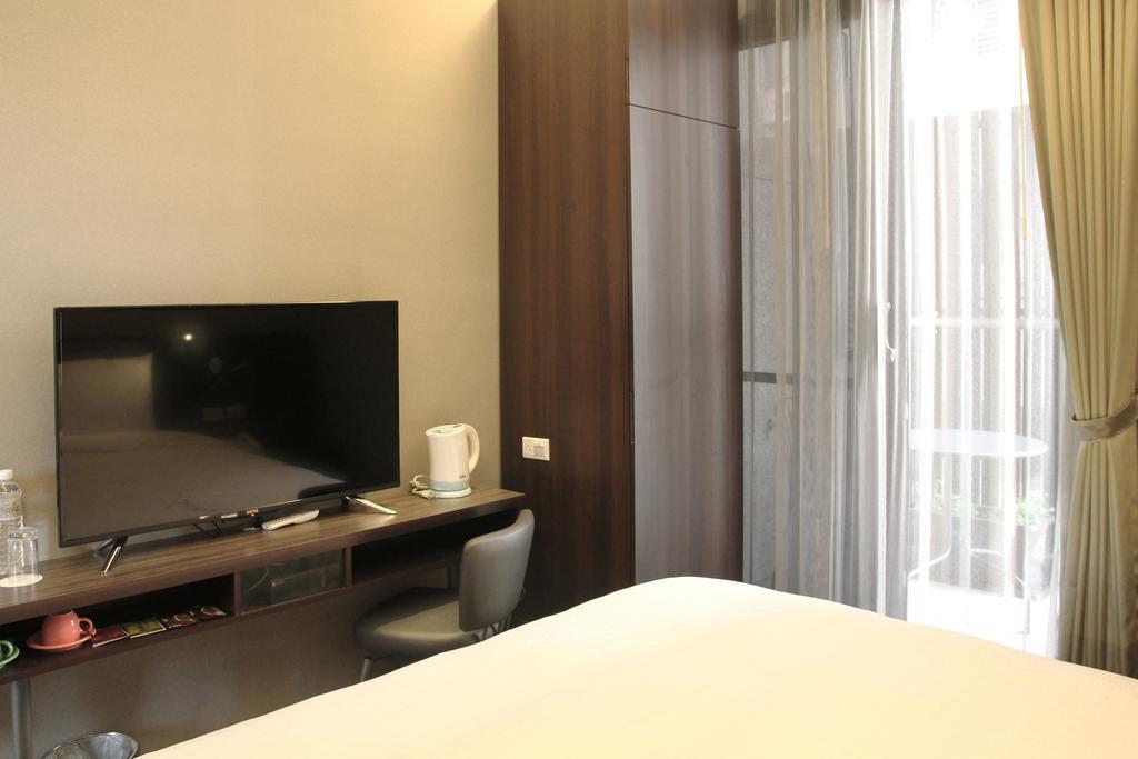 Double Room,1529450638:JPEG
