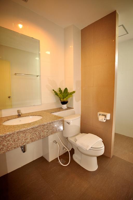 Standard Double Room,736282516:JPEG