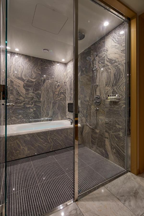 Quarto Premier Deluxe com 2 Camas de Solteiro