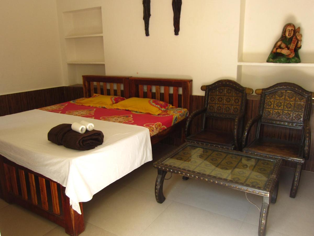 Basic Double Room,68807930:JPEG