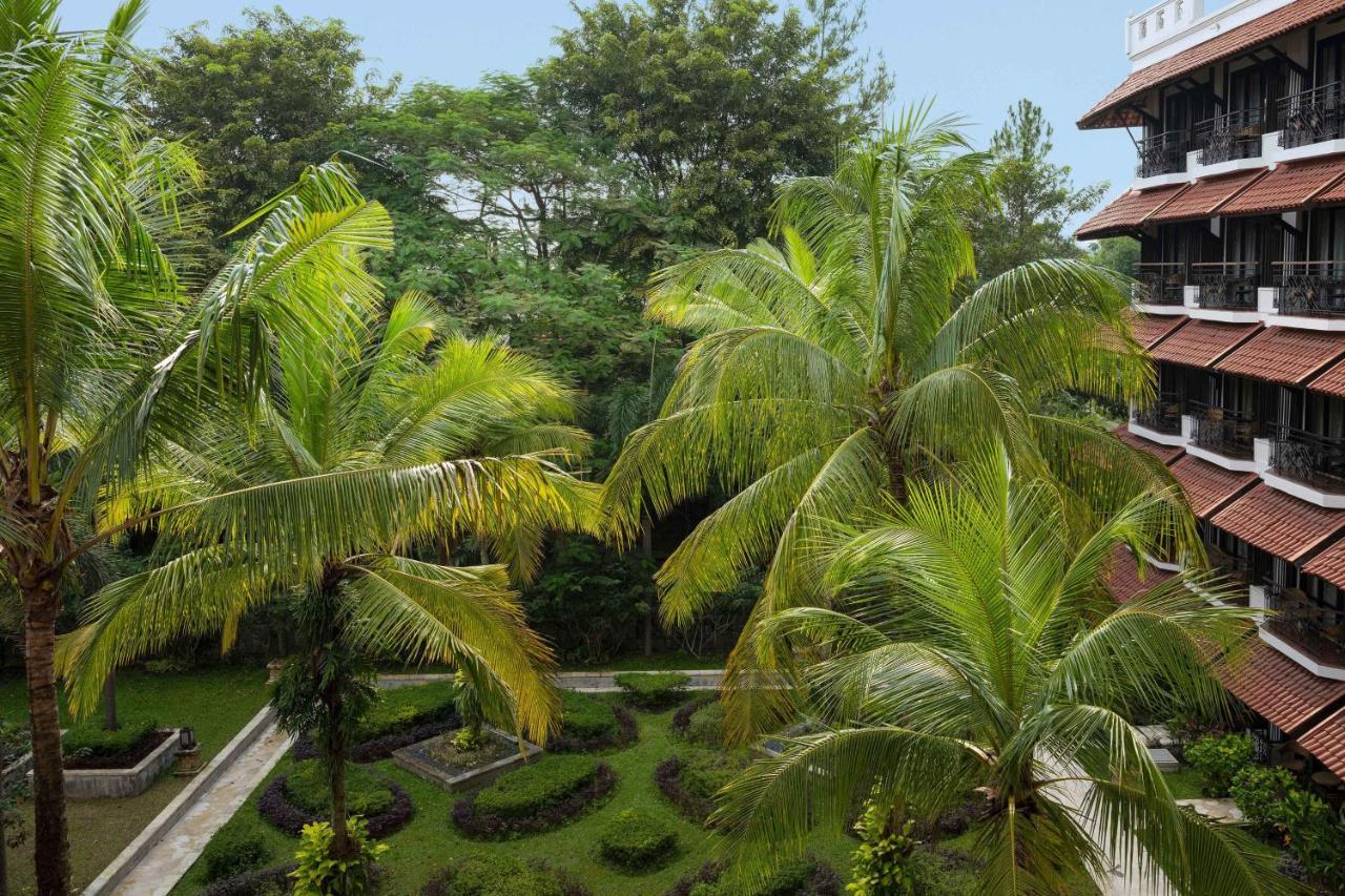 Grand Deluxe Twin (balcony & Club Lounge Access),1416758124:JPEG