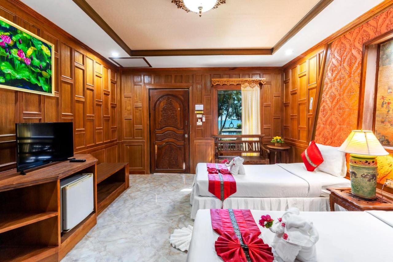 Chambre Lits Jumeaux Villa - Vue sur Piscine