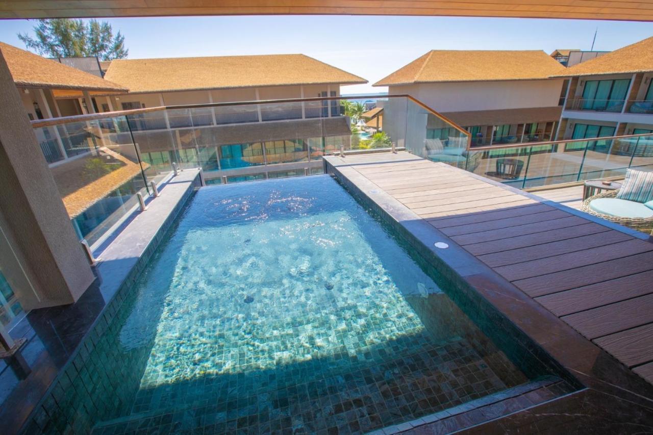 Family Jacuzzi Suite Pool View,1181831020:JPEG