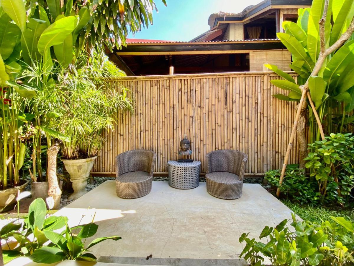 Bungalow Patio