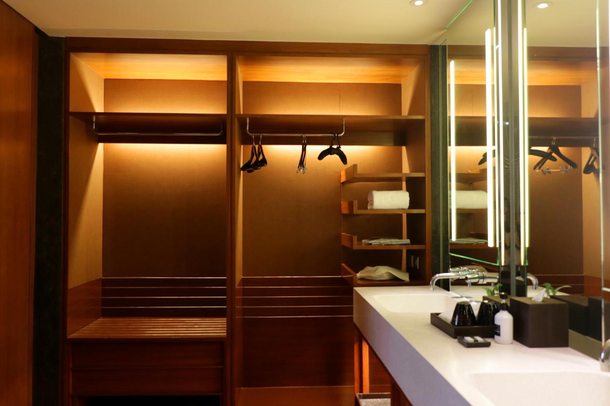 Urban Suite,1209073522:JPEG