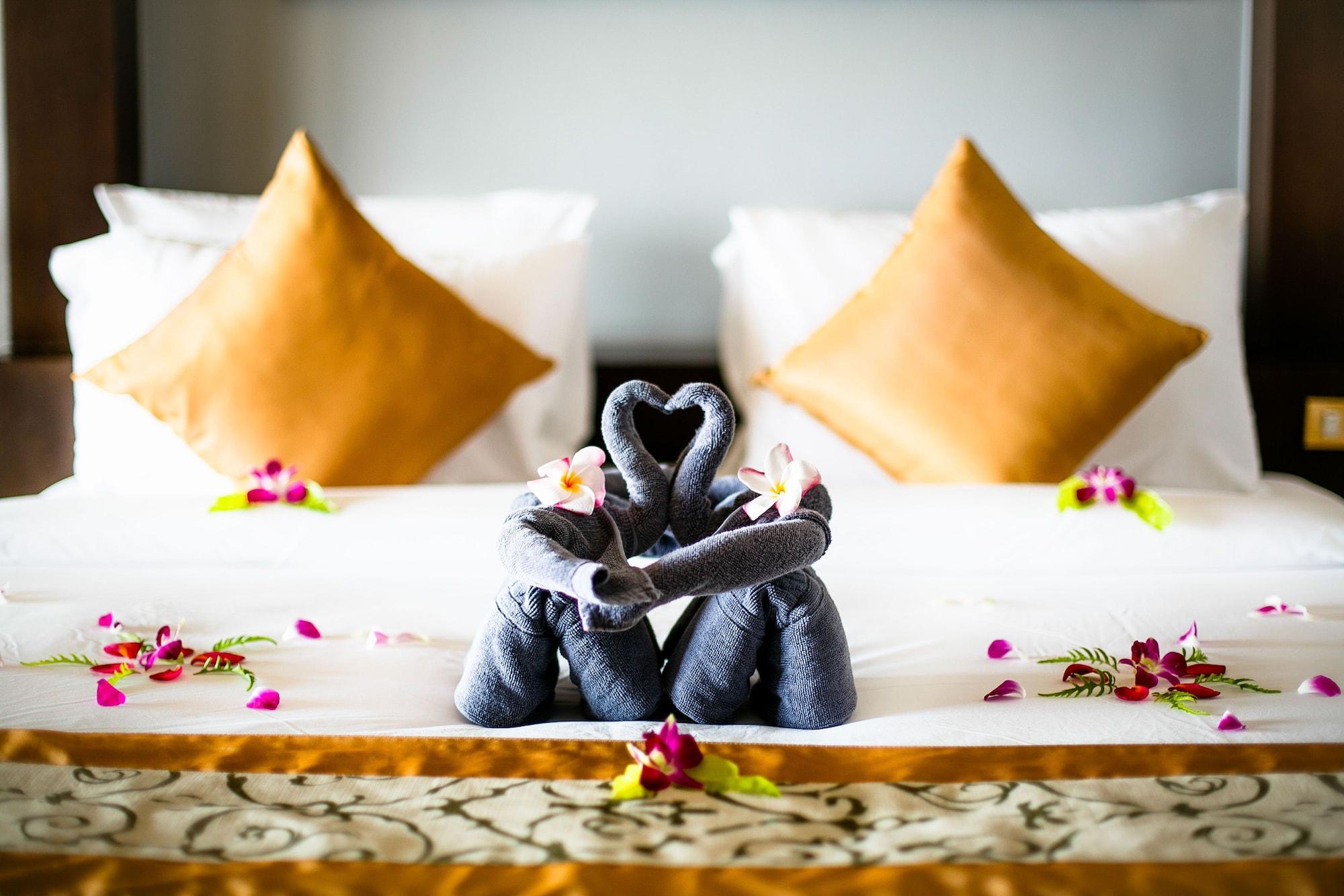Grand Thai Natural Ocean View Spa Bath
