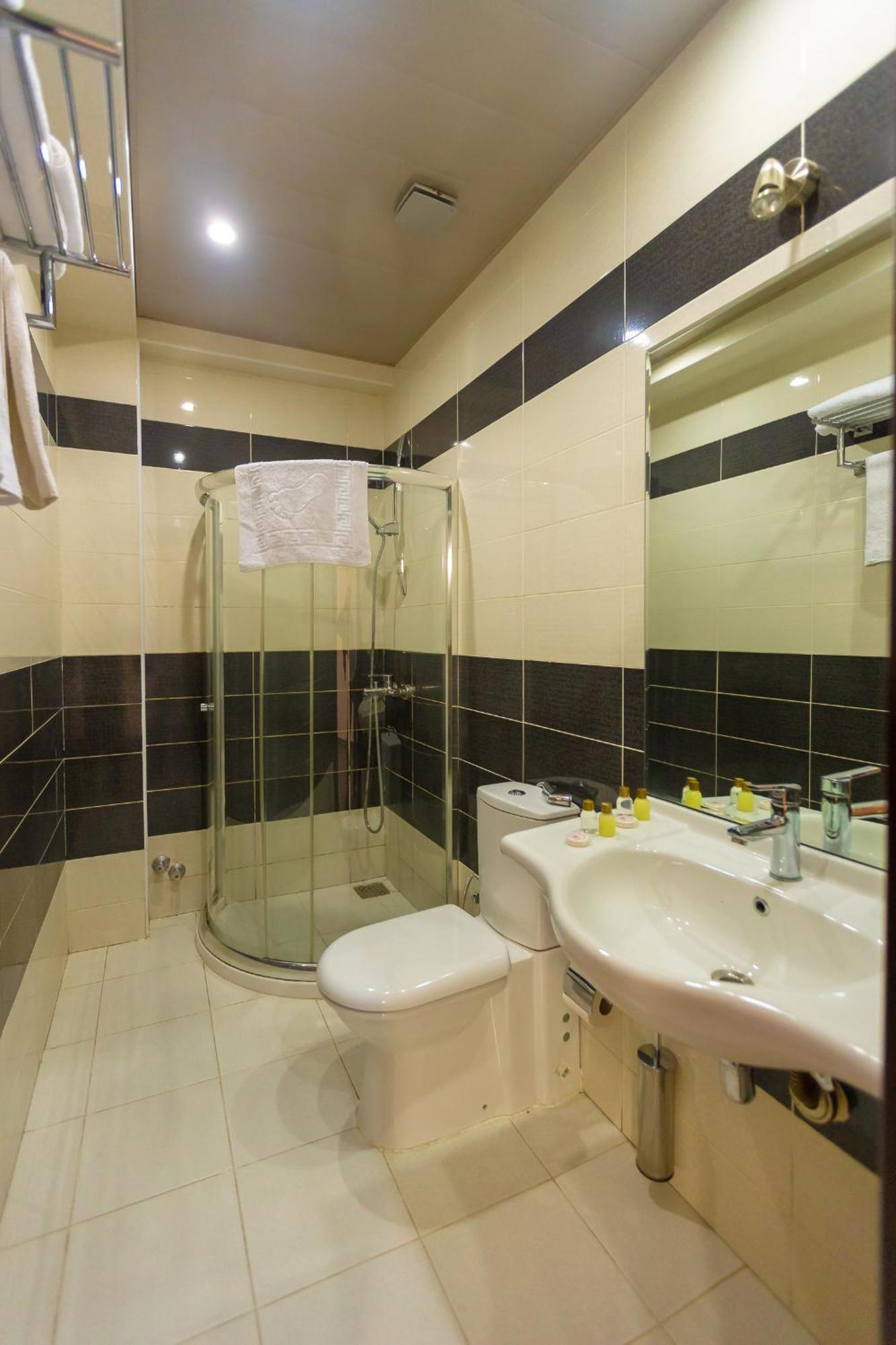 Standard Triple Room,1730044462:JPEG