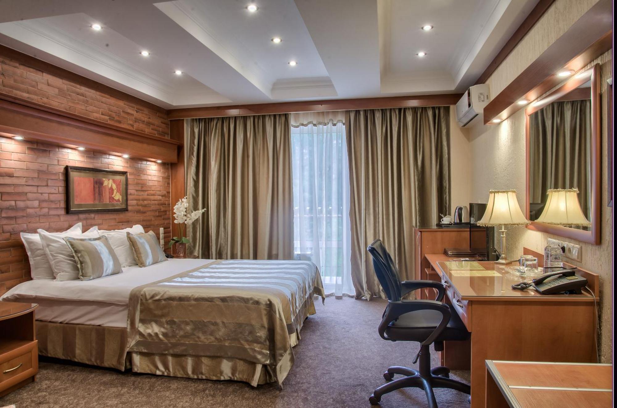 Comfort Double or Twin Room
