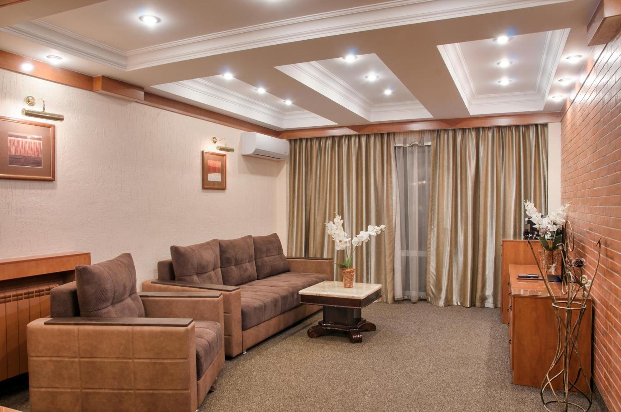 One-Bedroom Suite