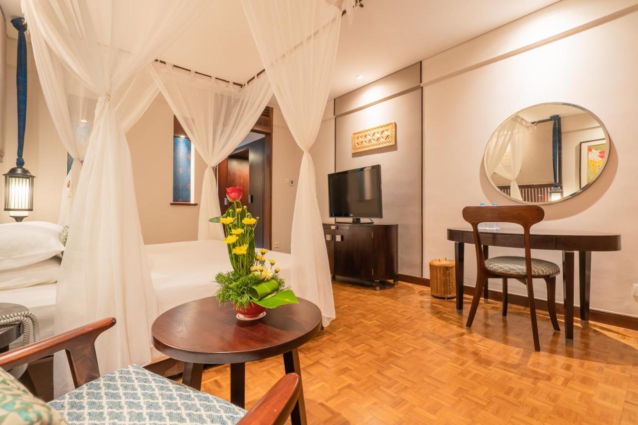 Romantic Double Room with Free Benefit,1240810747:JPEG