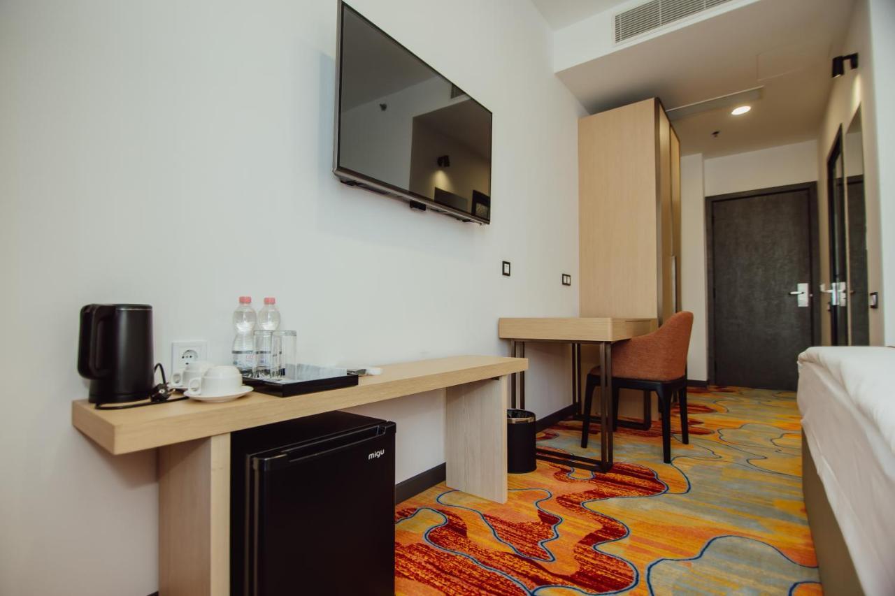 Double Room with Balcony,1249948648:JPEG