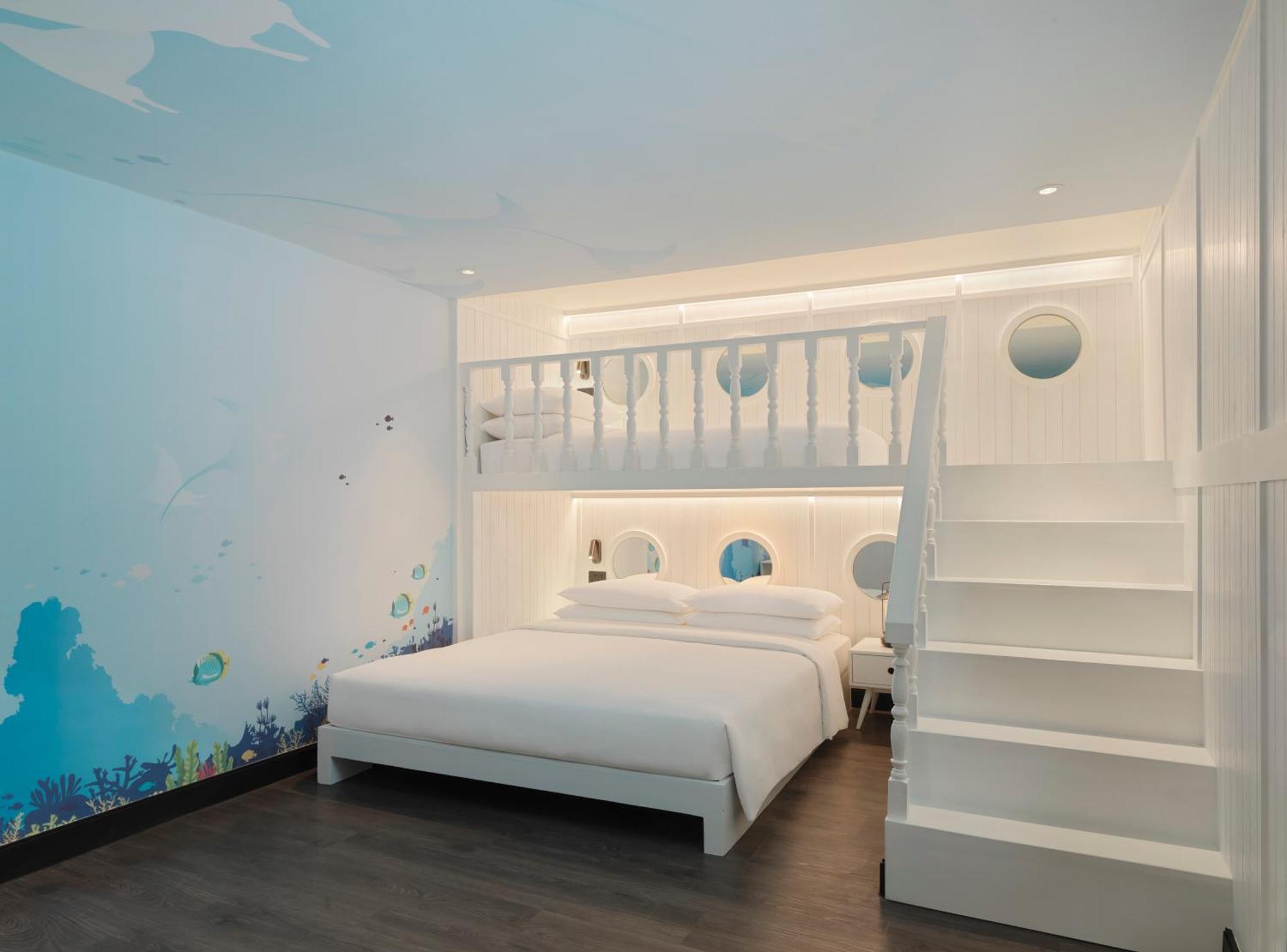 Two-Bedroom Family Room Bunk Bed,1274129506:JPEG