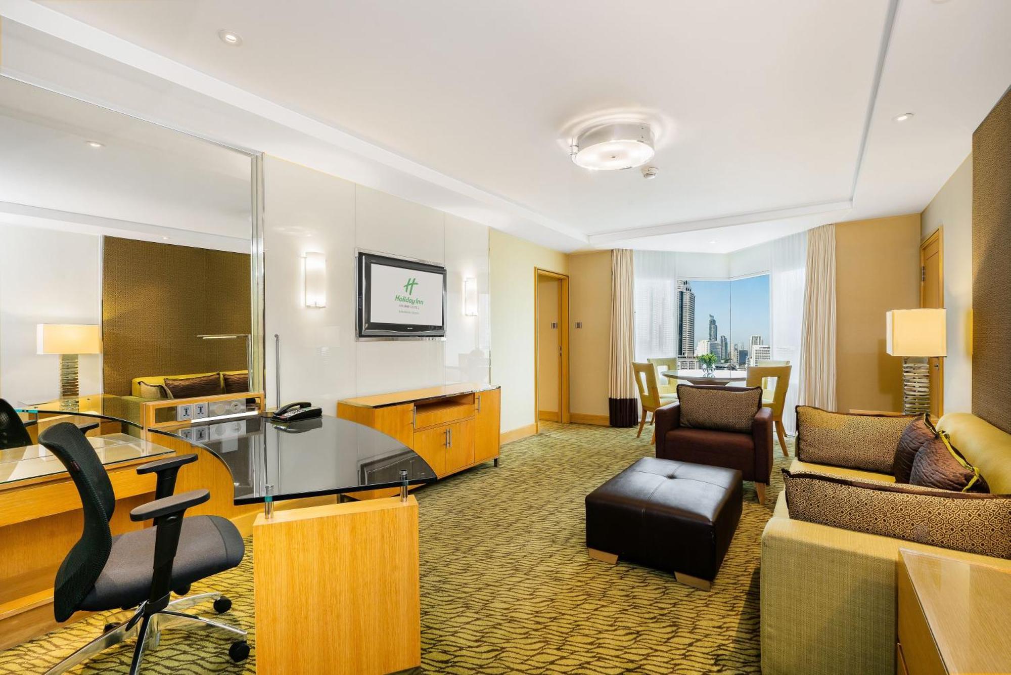 One-Bedroom Premium Suite with City View - Non-Smoking,1588065883:JPEG