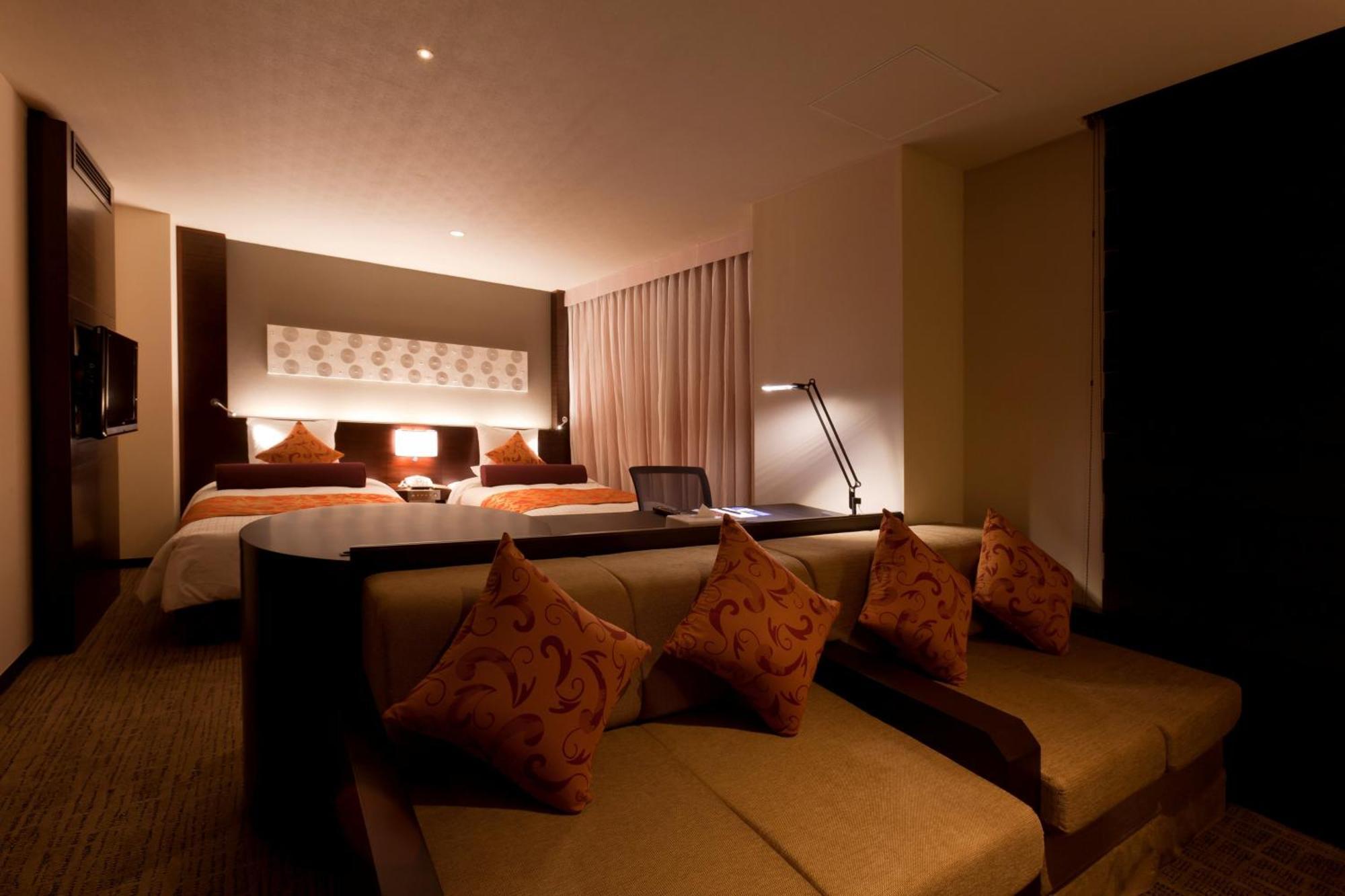 2 Single Beds Premium On High Floor,1742737027:JPEG