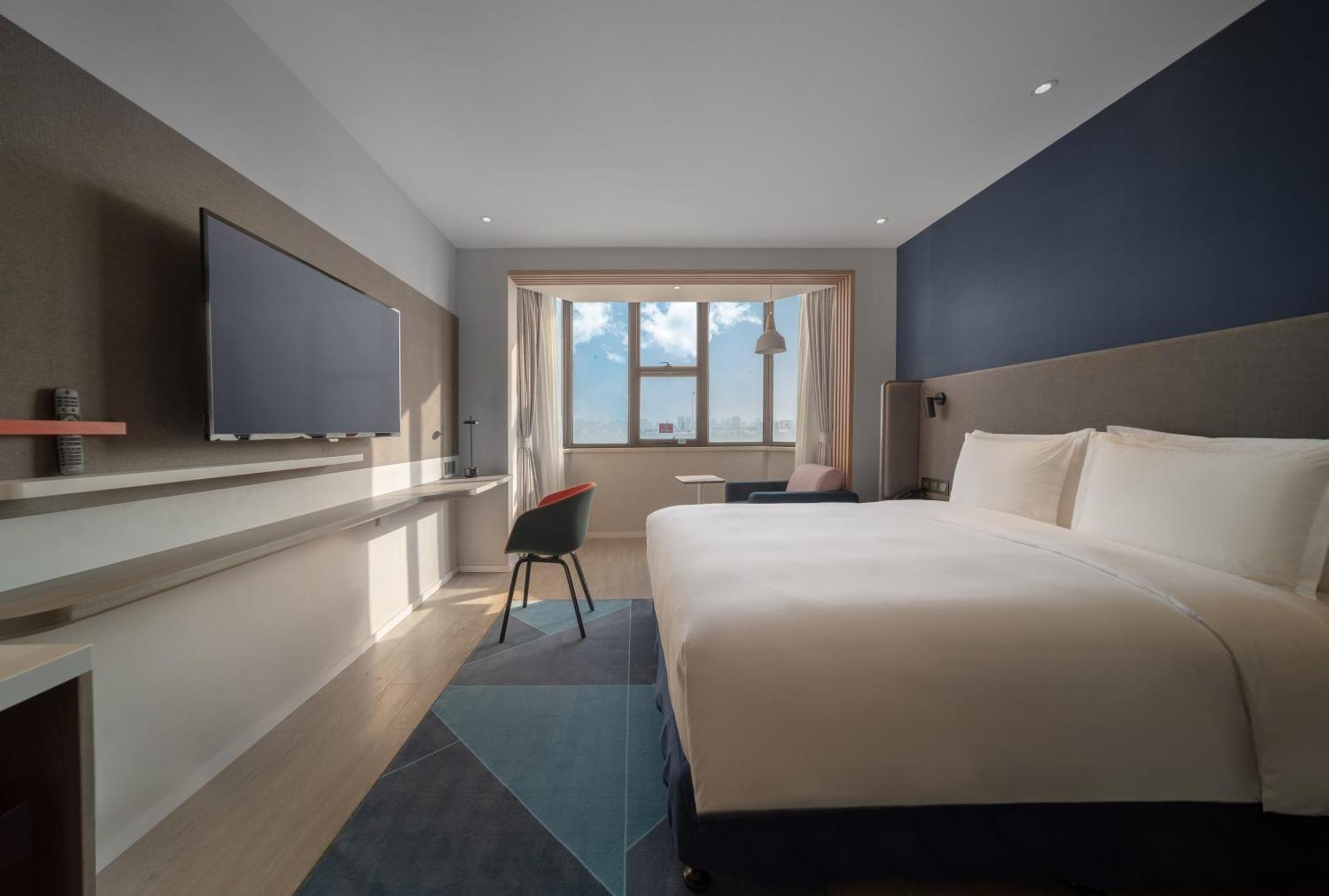 Deluxe King Room - Non-Smoking,1283137285:JPEG