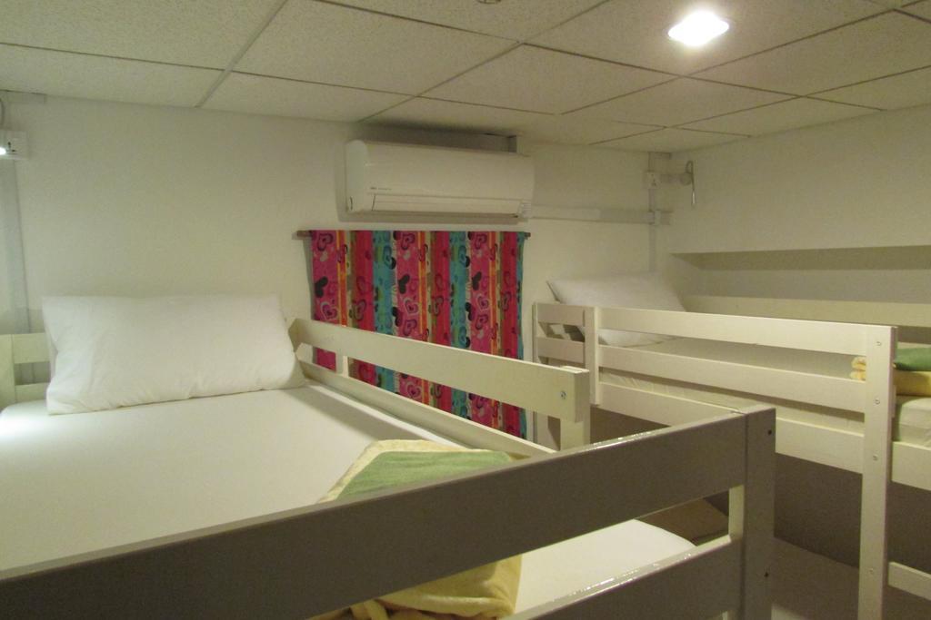 Single Bed in Female Room