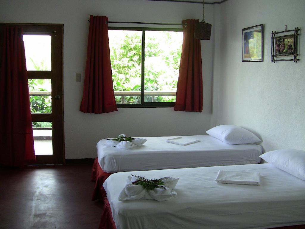 Standard Air-conditioned Room with Free Round Trip Boat Transfers from Lualhati Park,130054875:JPEG