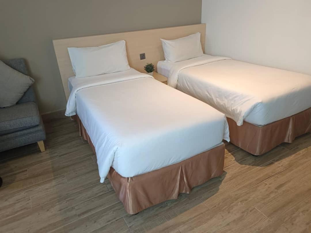 Standard Twin Room No Window