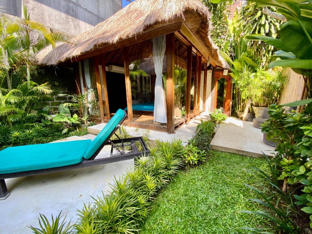 Bungalow Patio
