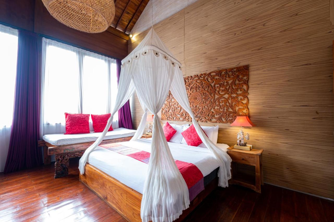 Deluxe Family Room,1328075831:JPEG