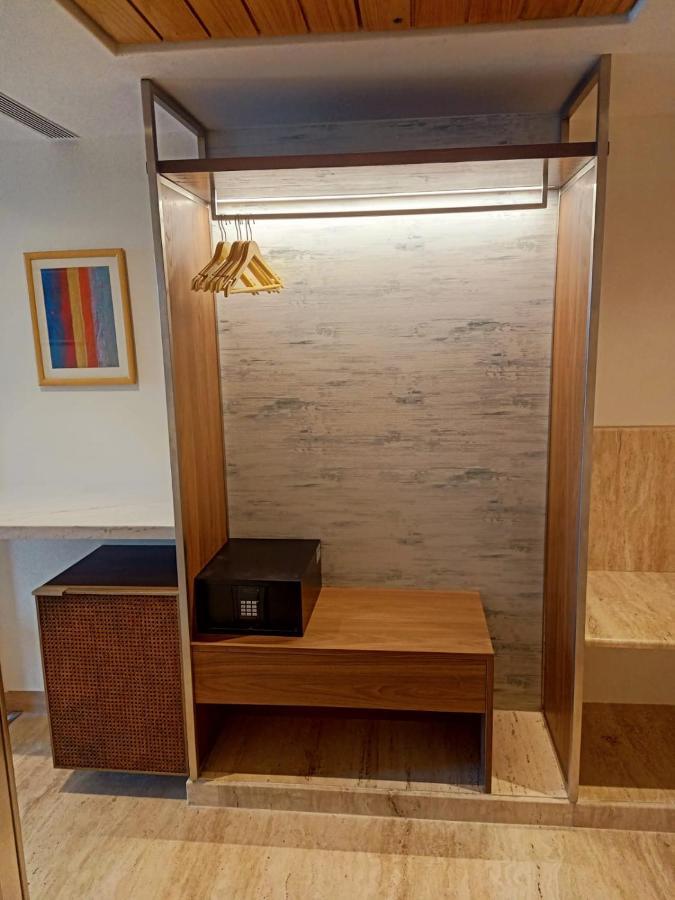 Executive Twin Room - 20% Discount on Restaurant Food Al-a-carte order,1338749045:JPEG
