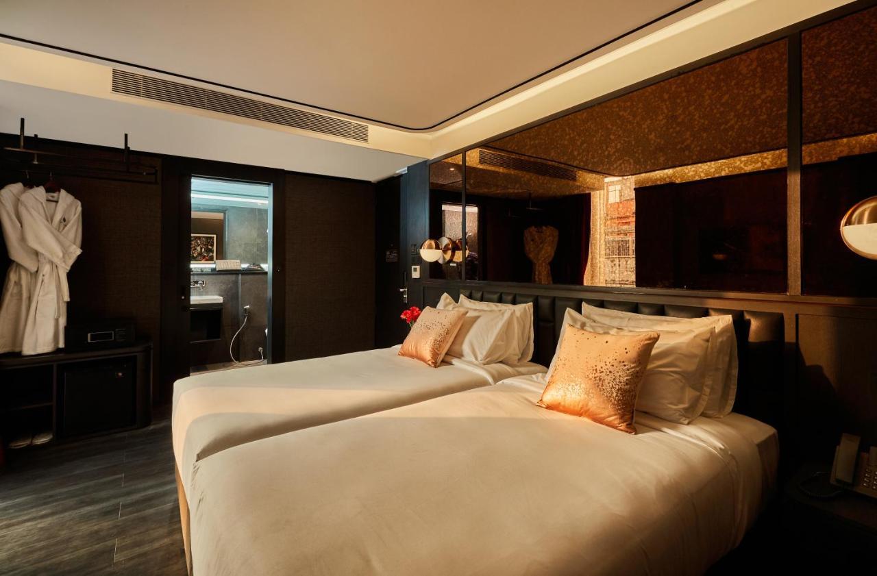 Premier Room,1548980116:JPEG