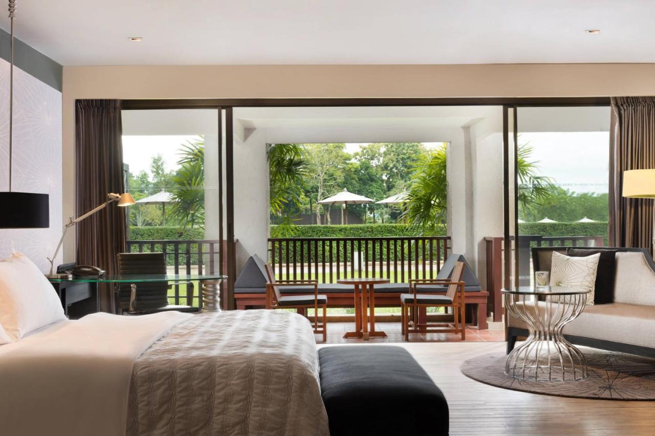 Grande Deluxe Zimmer mit Kingsize-Bett, Terrasse und Balkon