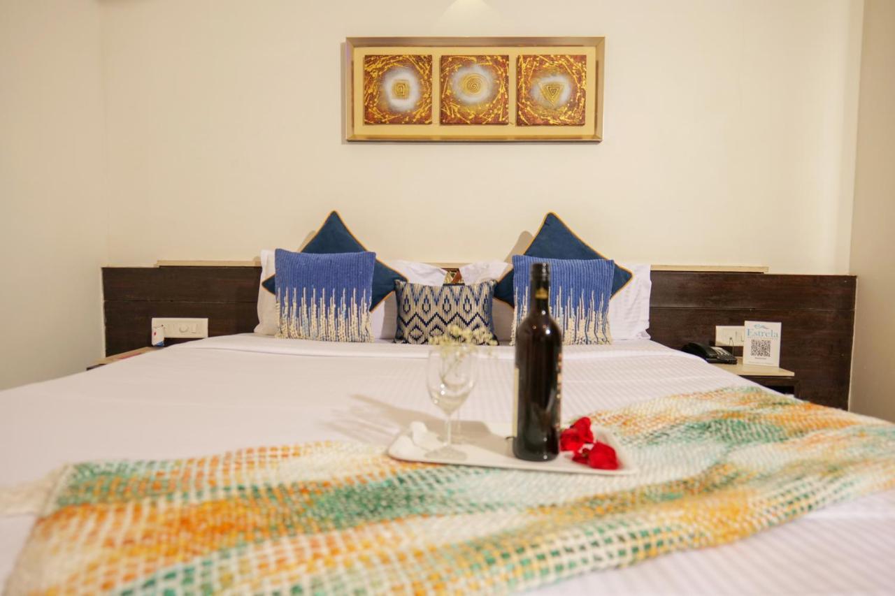 Deluxe Room with Bathtub,1352131213:JPEG