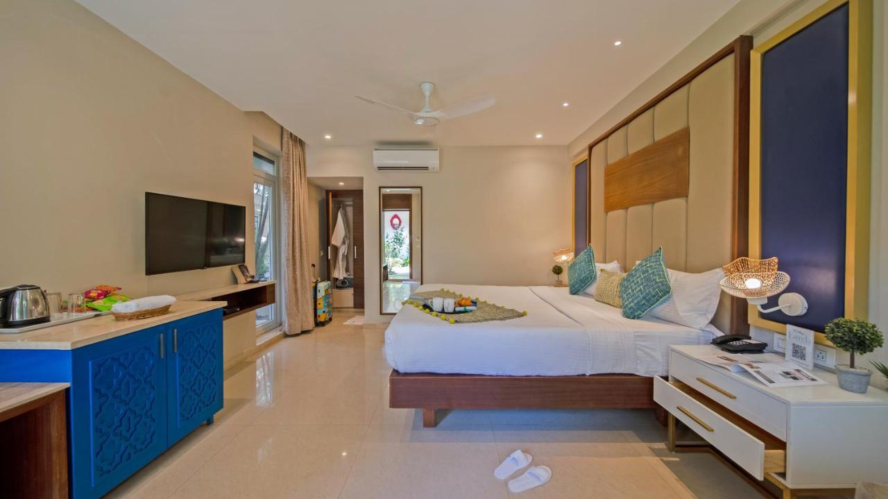 Club Room