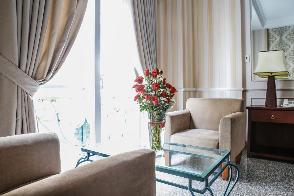 Suite with City View,206413867:JPEG
