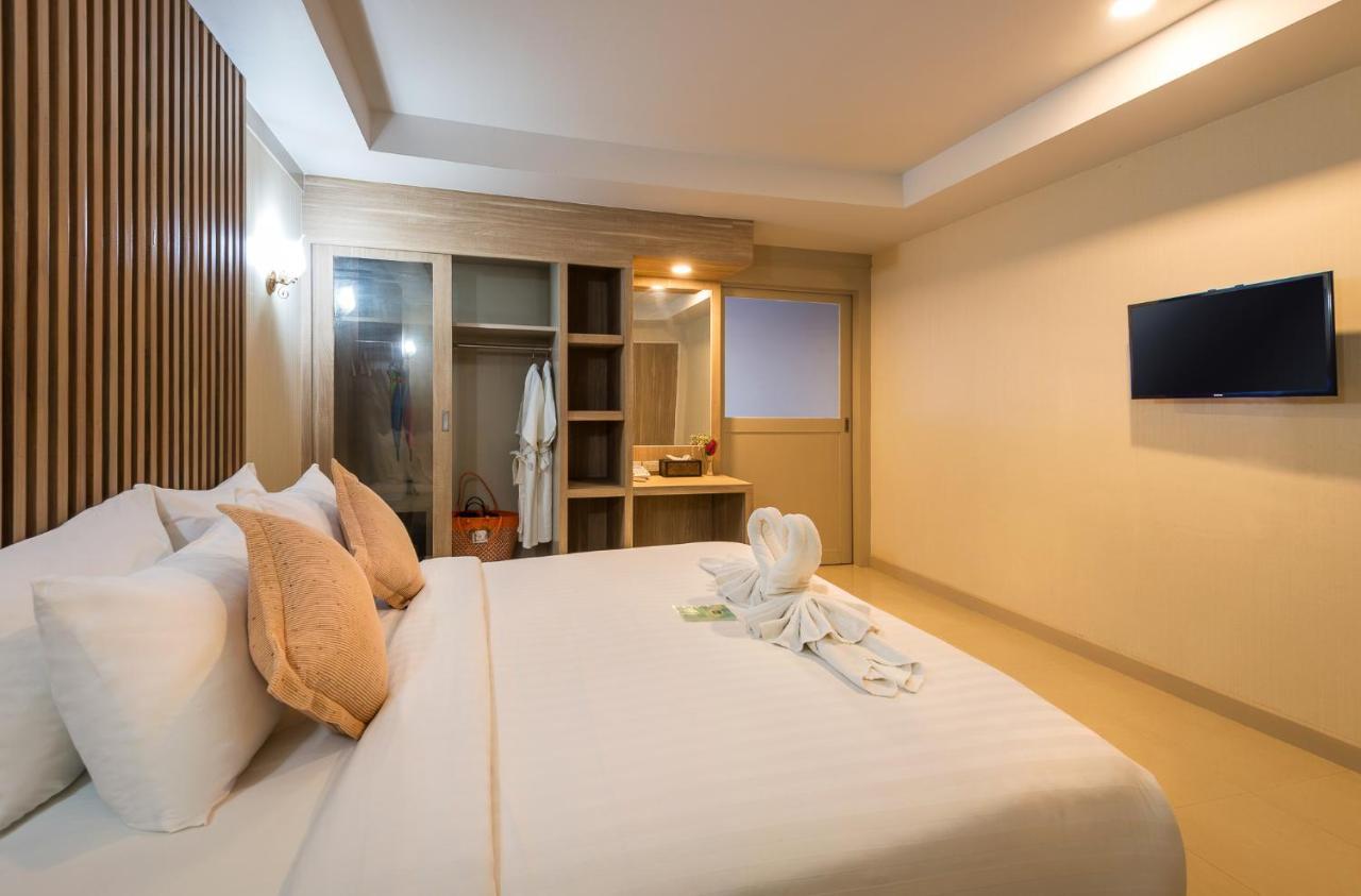 Deluxe Double or Twin Room Balcony,1377493172:JPEG
