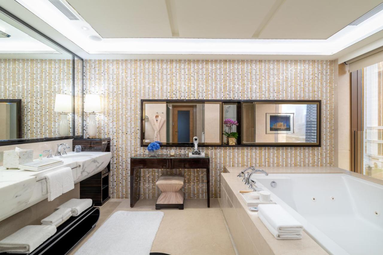 Premier Suite