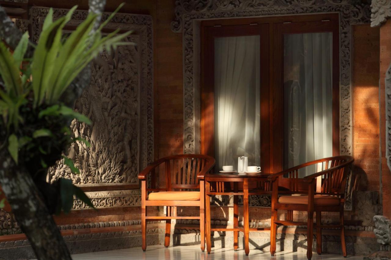 Garden Wing Room