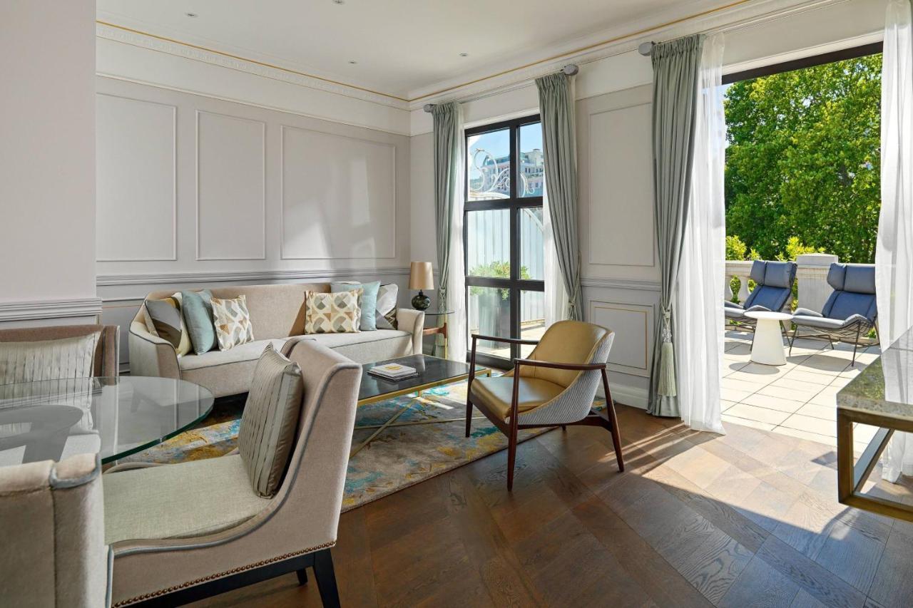 Grand Suite, Executive lounge access, 1 Bedroom 2 room Suite,1403126546:JPEG
