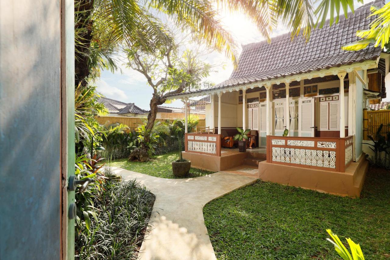 One-Bedroom Bungalow