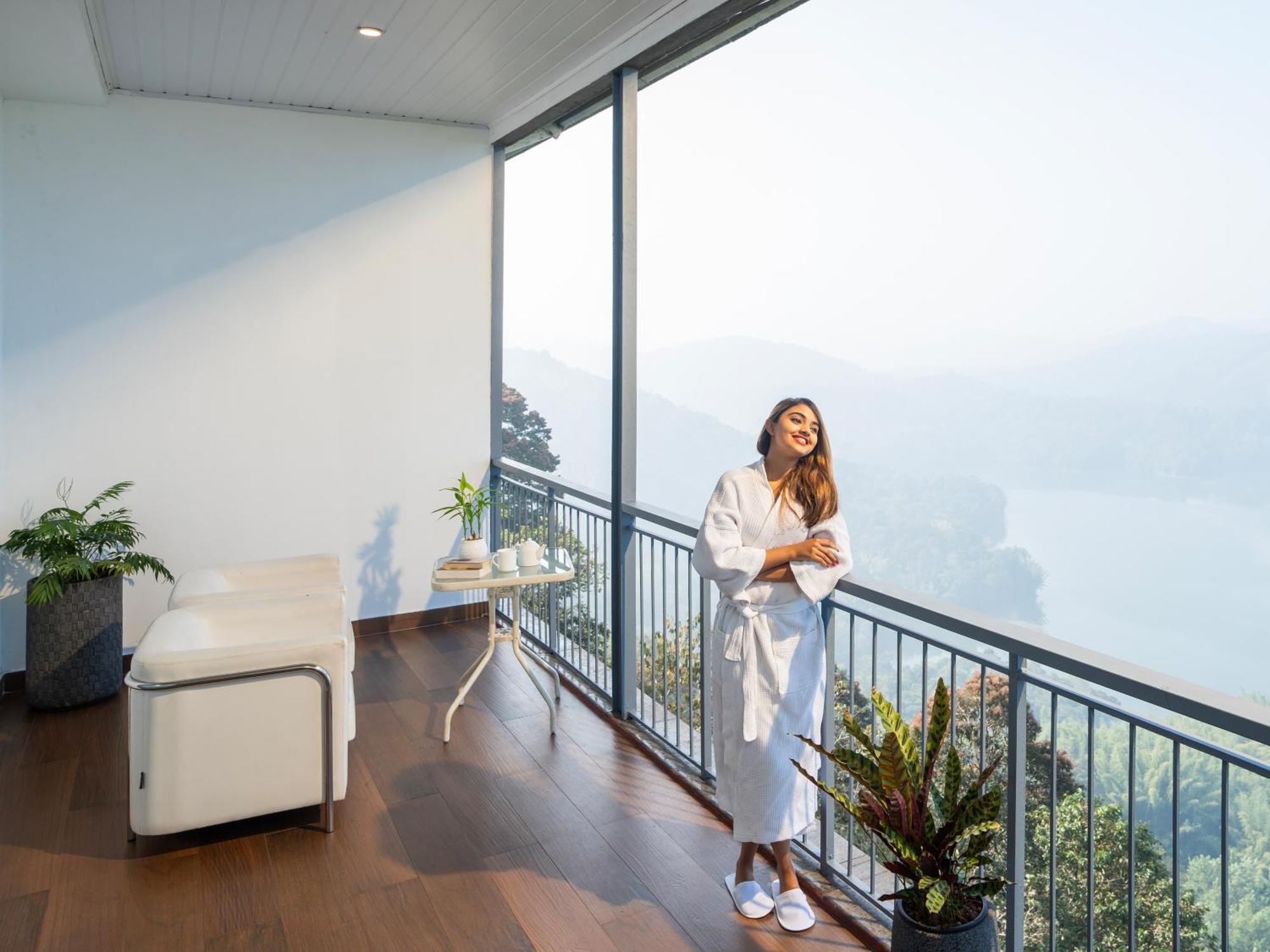 Ponmudi Suite,1500475591:JPEG