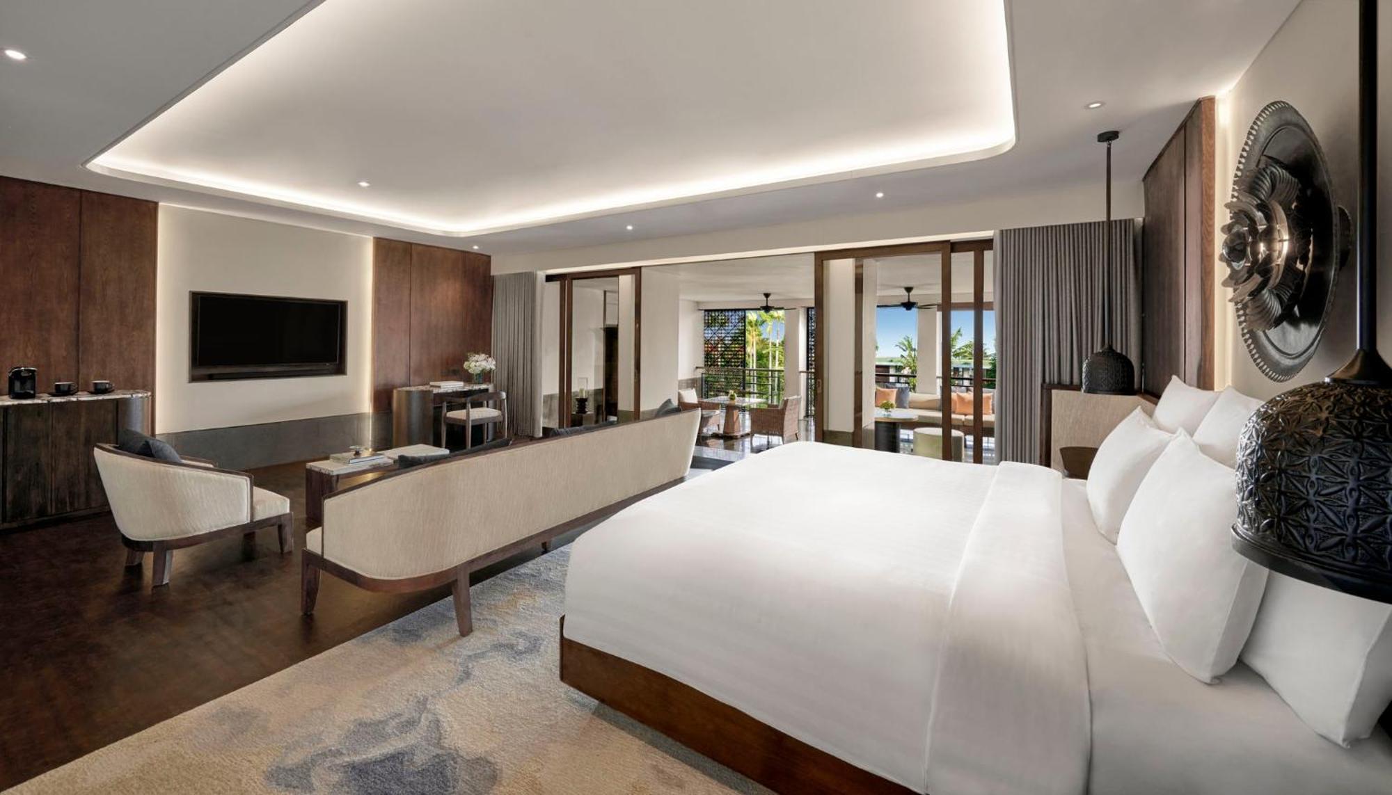 One-Bedroom King Suite with Garden View,1517996026:JPEG