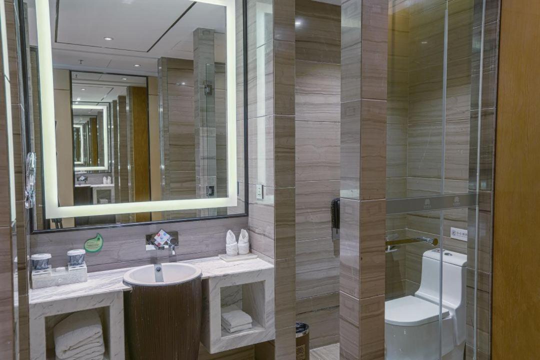 Standard Queen Room,1551161389:JPEG