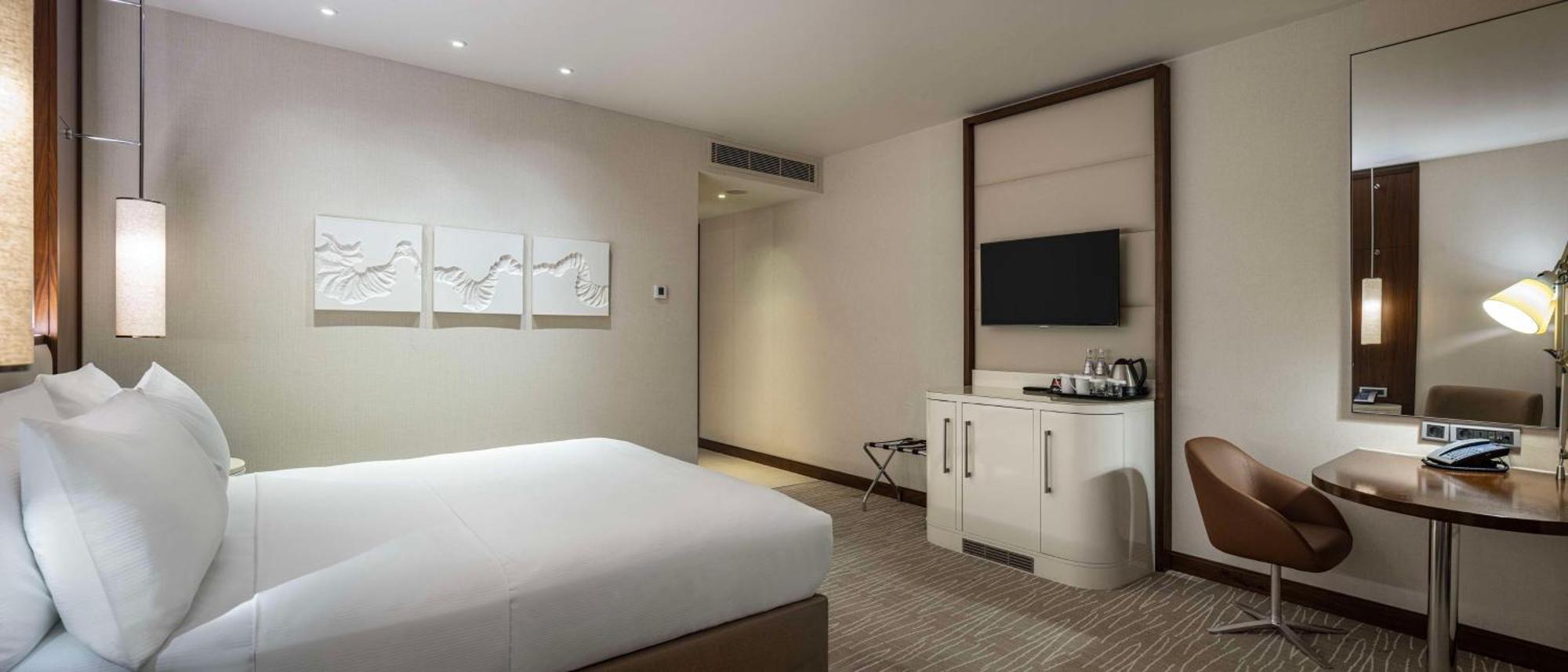 Twin Room,1542664249:JPEG