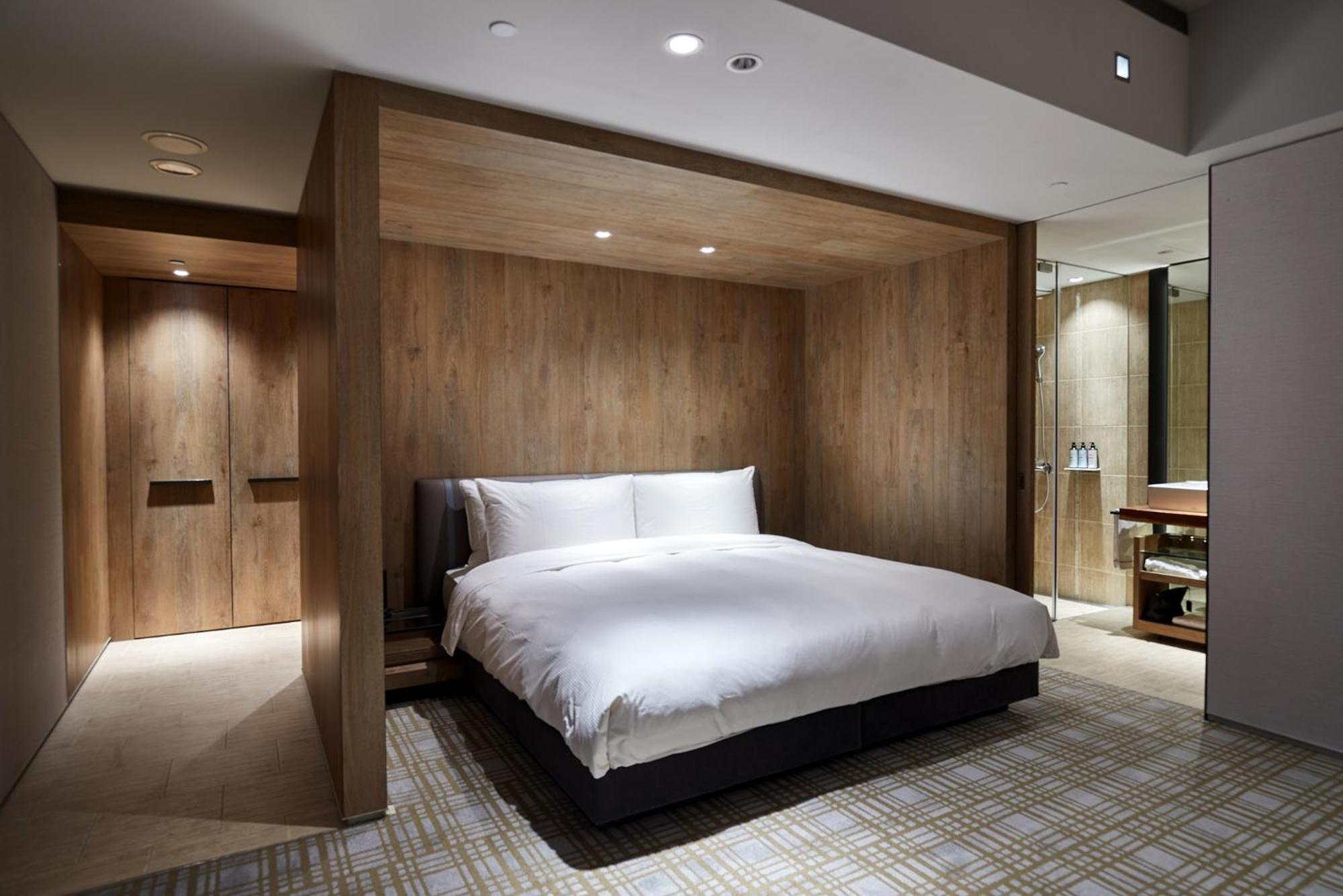 Deluxe Suite with Sofa Bed