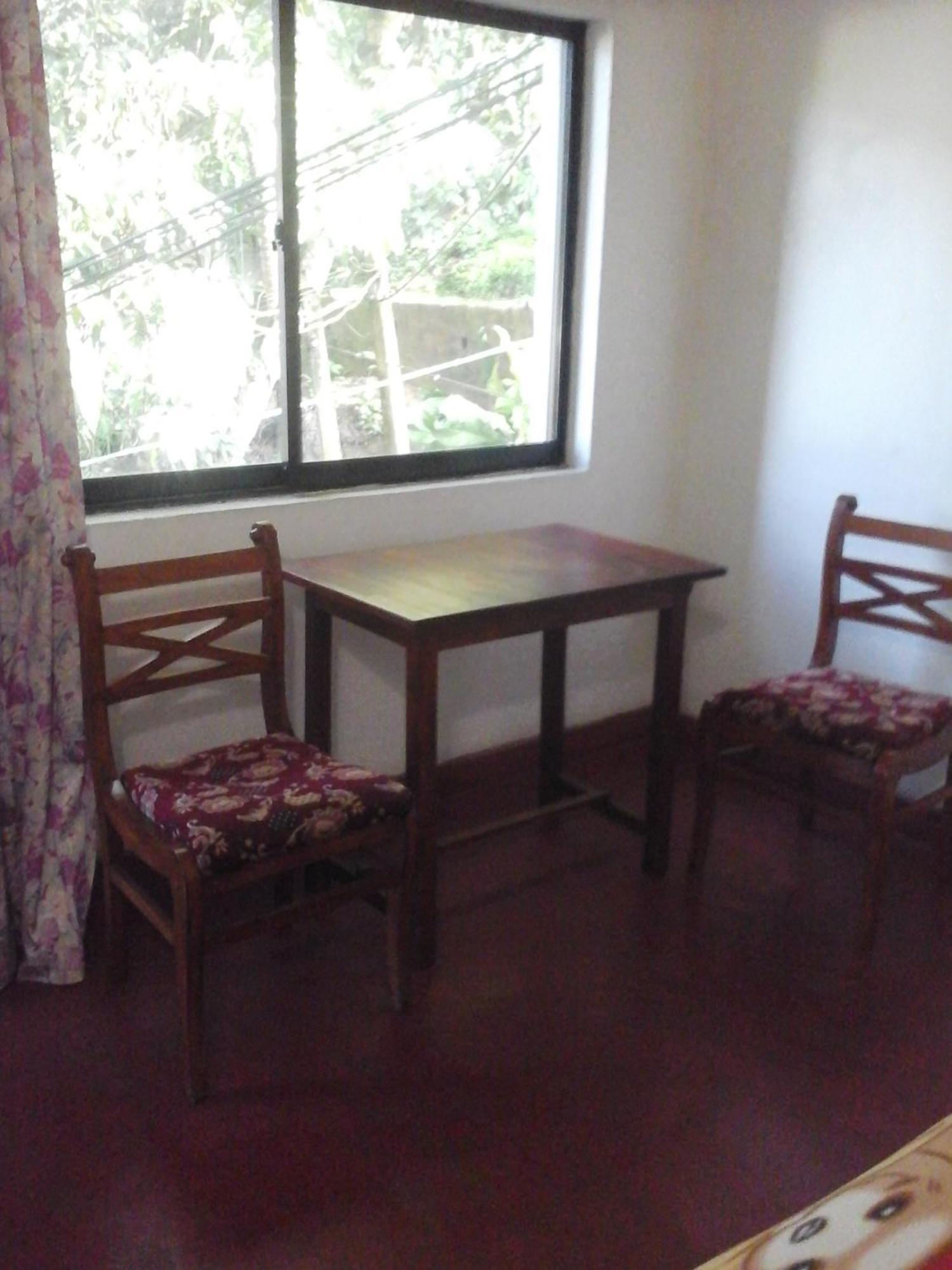 Family Room with Balcony,1544696770:JPEG