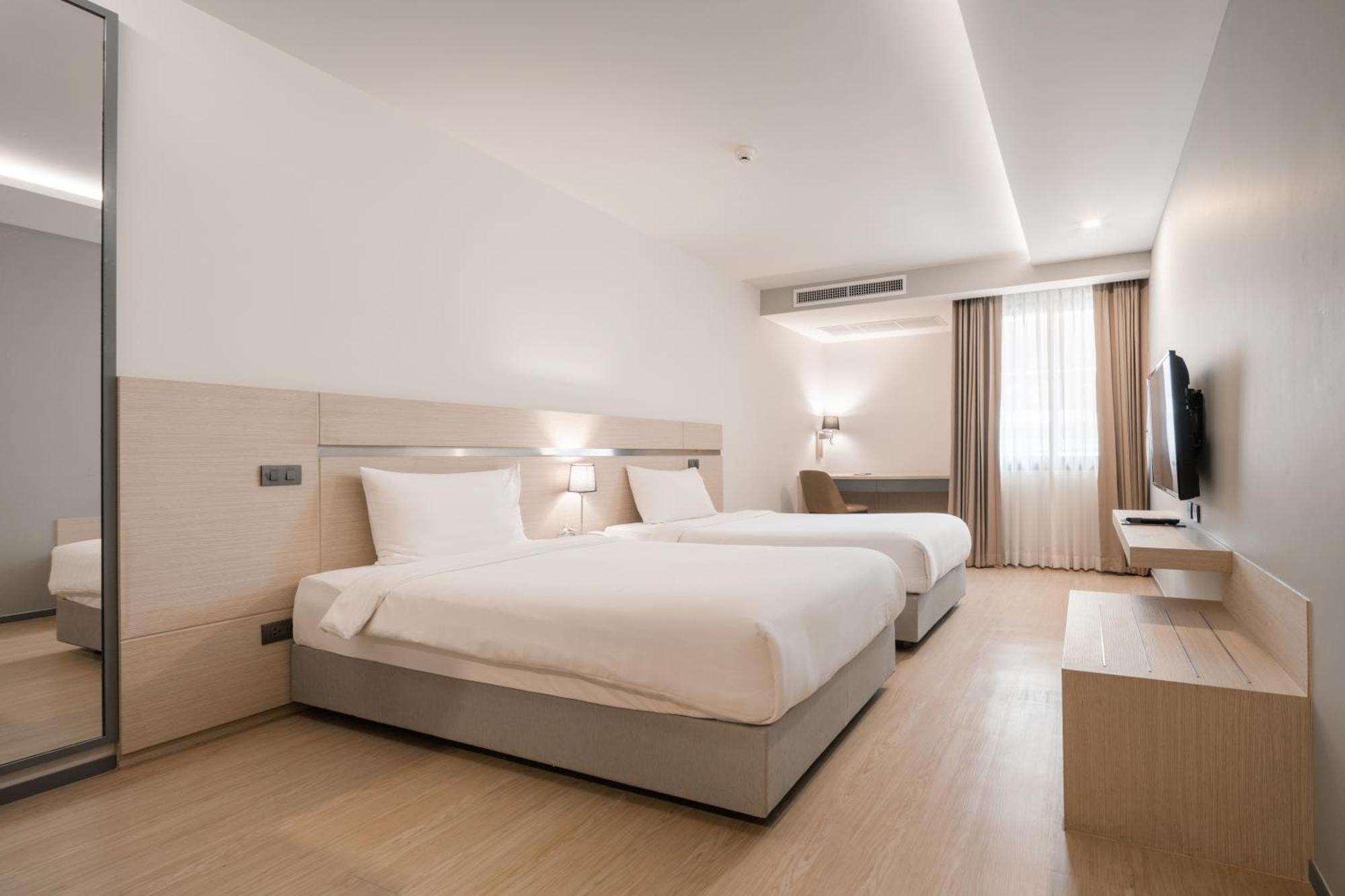 Superior Twin Room,1546770742:JPEG